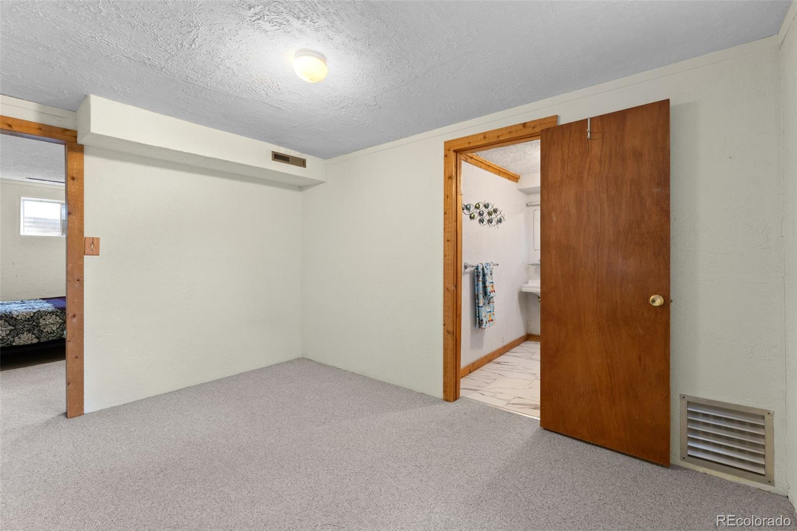 MLS Image #21 for 106  lois lane,colorado springs, Colorado