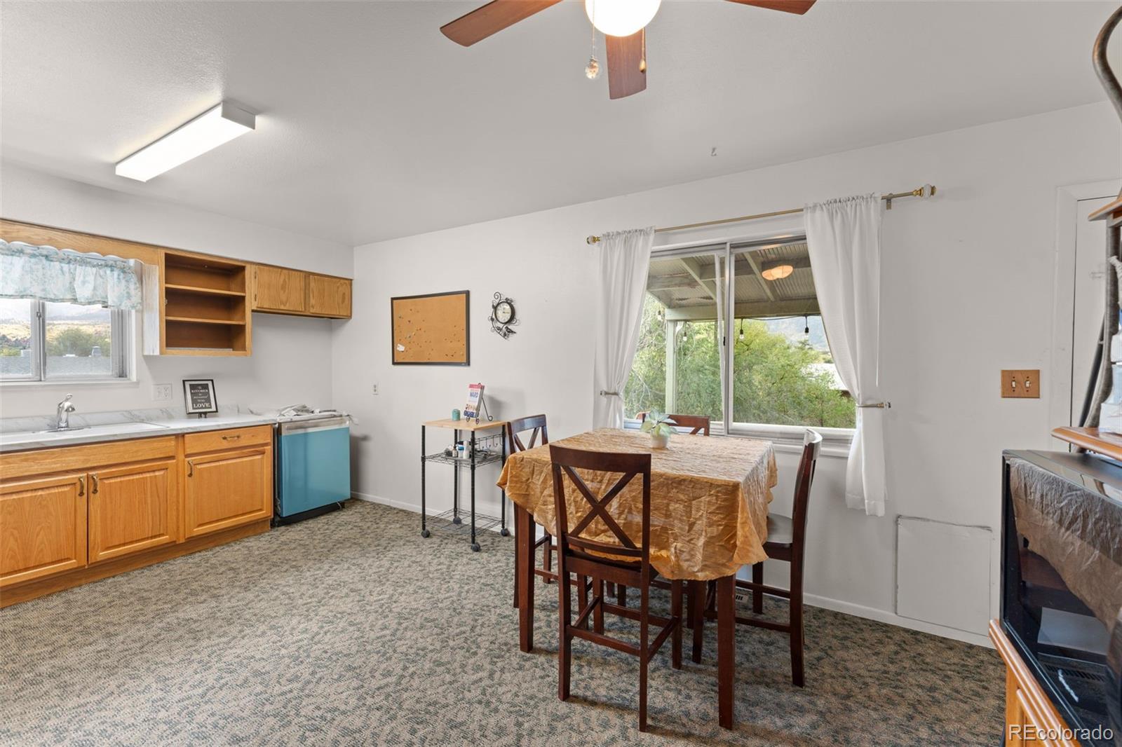 MLS Image #9 for 106  lois lane,colorado springs, Colorado