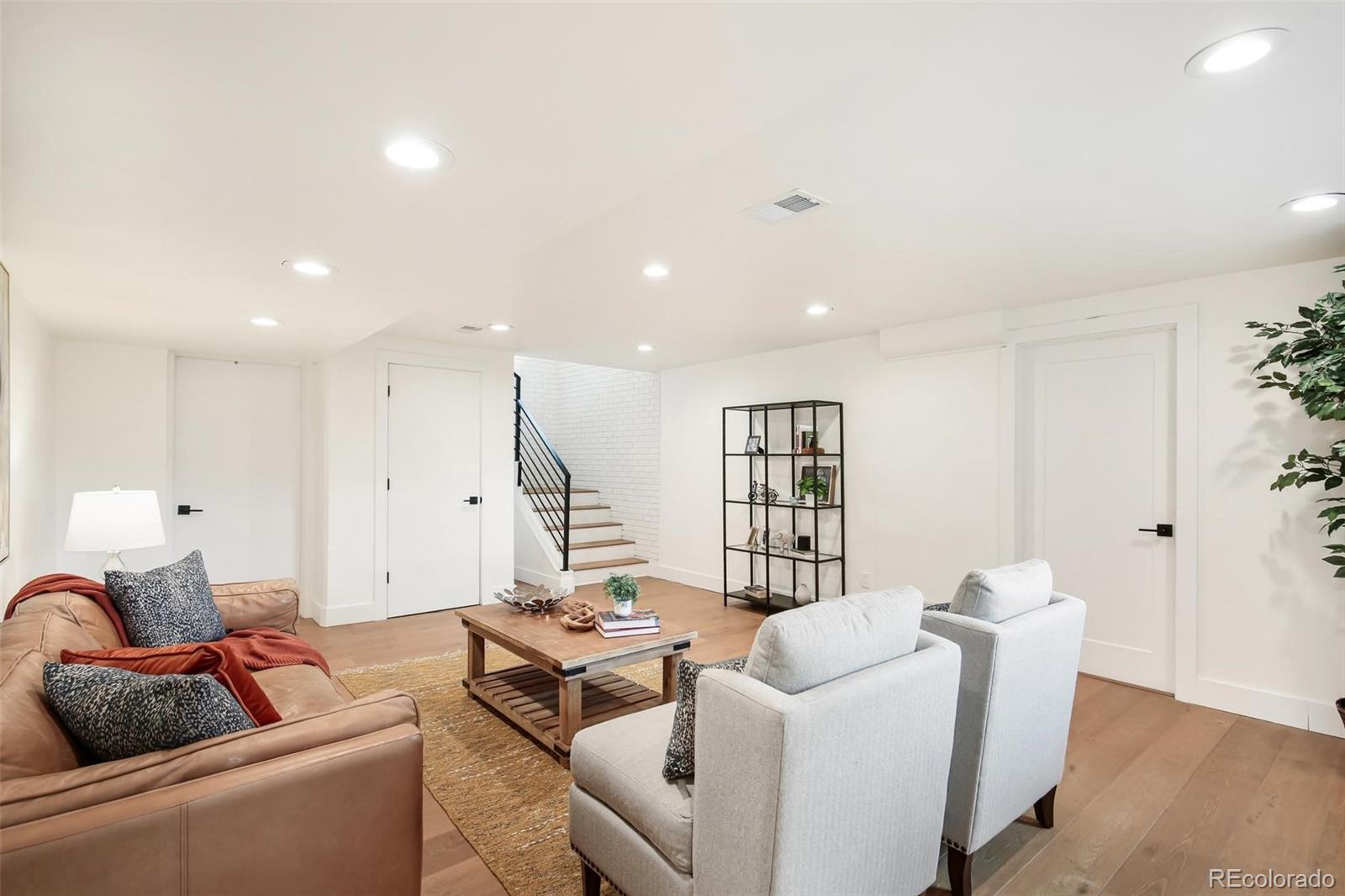 MLS Image #29 for 4660 w 29th avenue,denver, Colorado