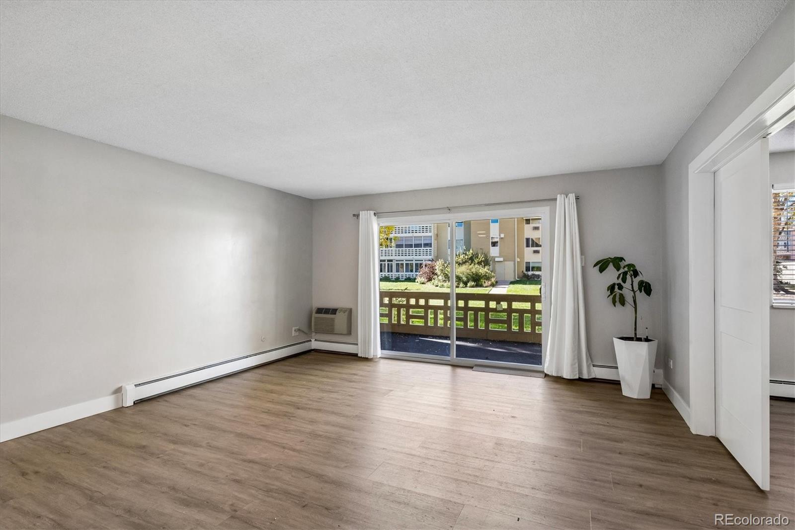 MLS Image #6 for 620 s alton way,denver, Colorado