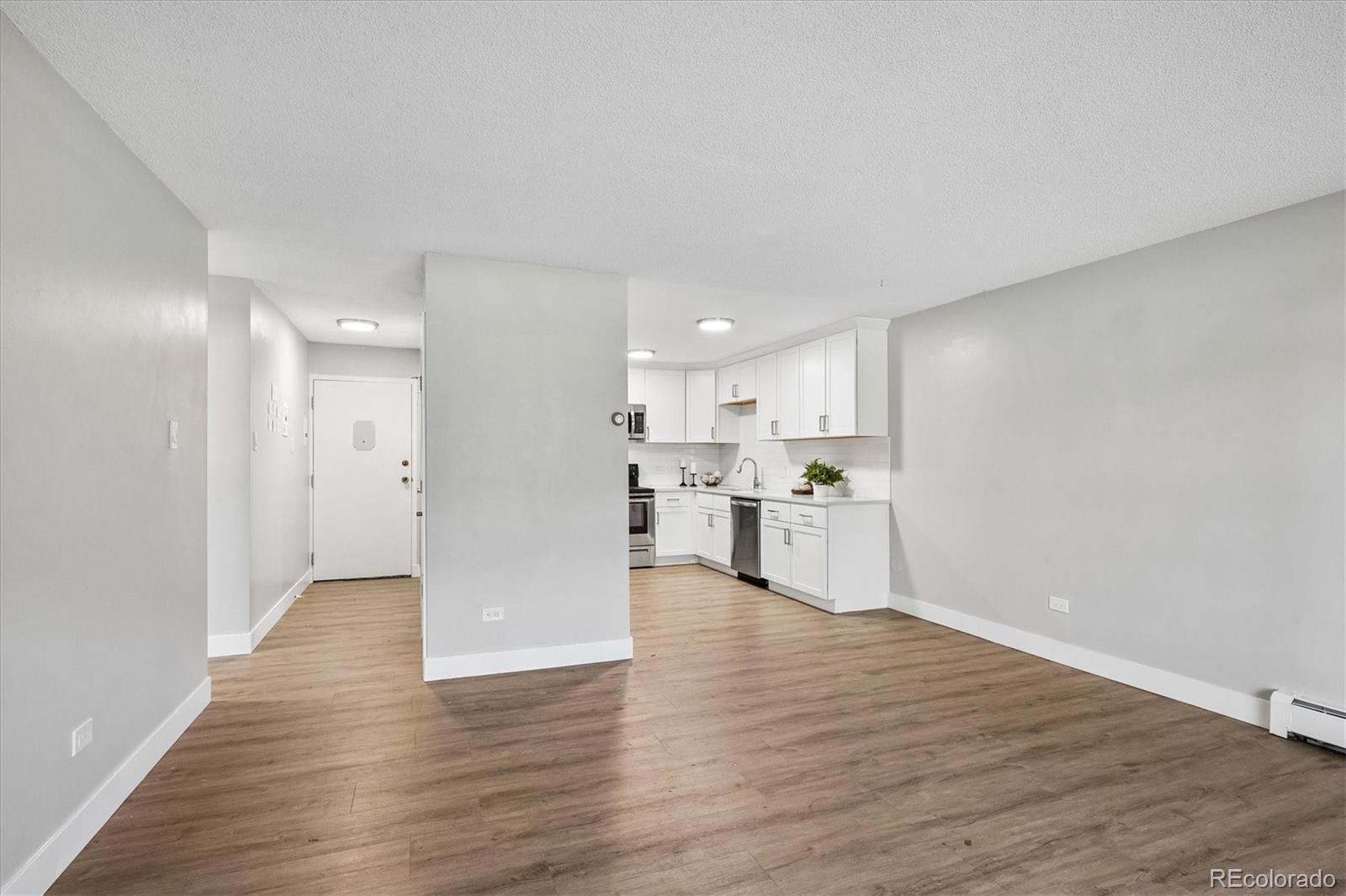 MLS Image #7 for 620 s alton way,denver, Colorado