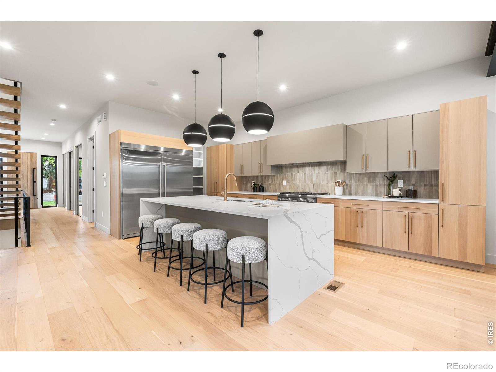MLS Image #13 for 3015 s ash street,denver, Colorado