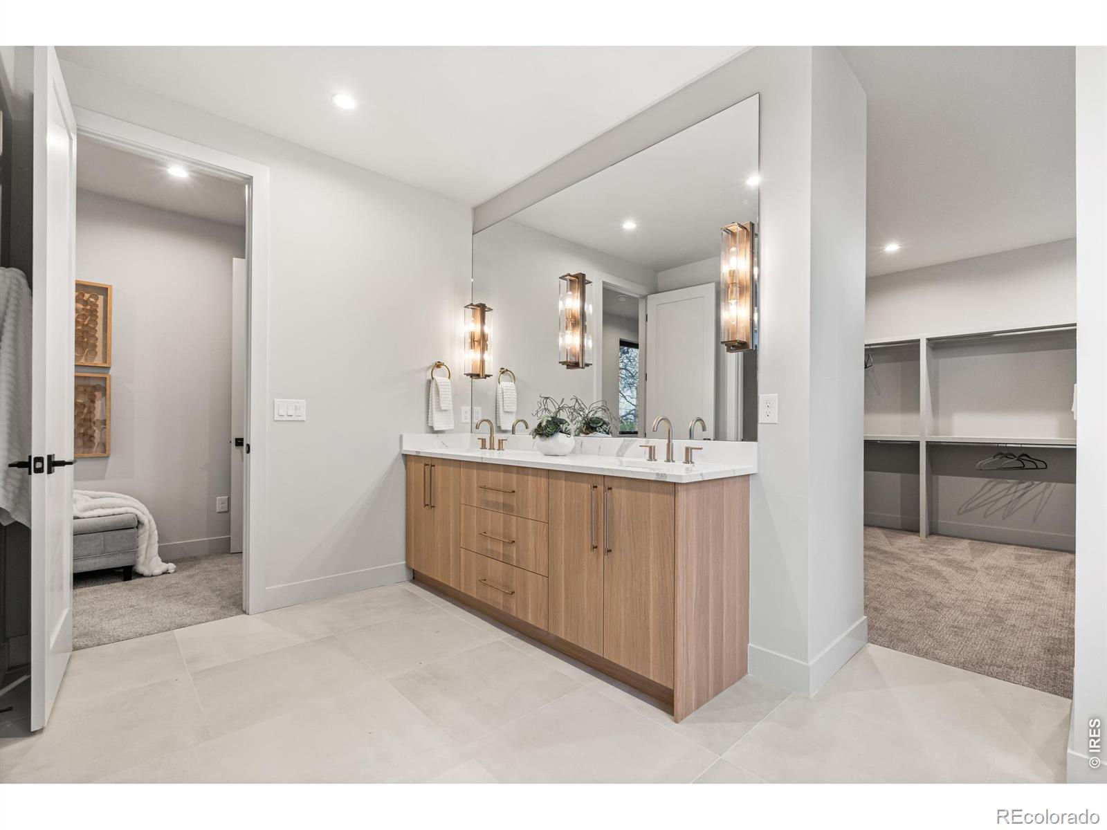 MLS Image #31 for 3015 s ash street,denver, Colorado