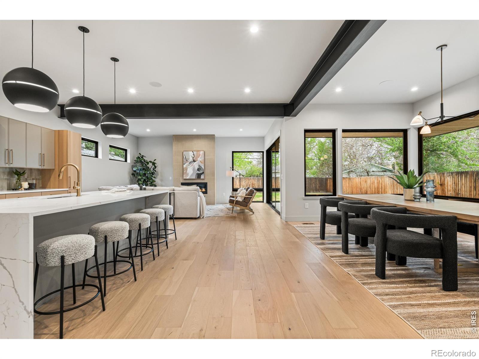 MLS Image #5 for 3015 s ash street,denver, Colorado