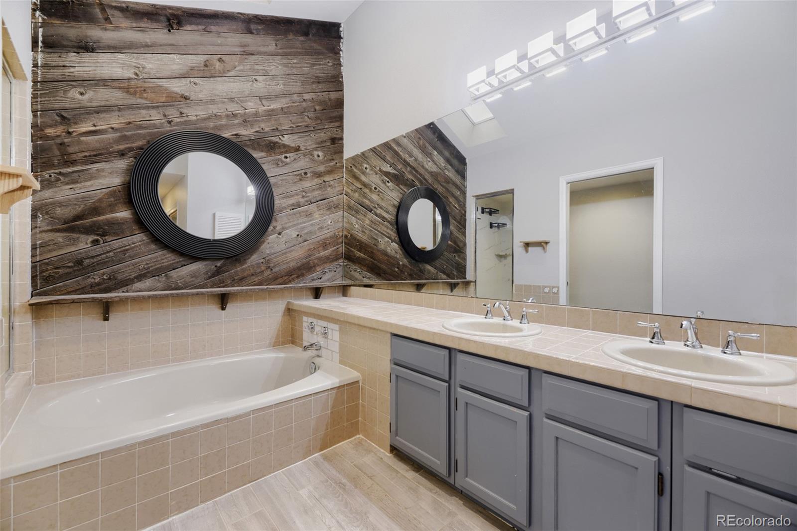 MLS Image #13 for 2685 s dayton way,denver, Colorado