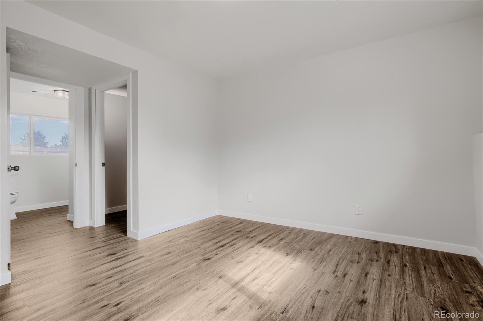MLS Image #16 for 19227 e arizona place,aurora, Colorado