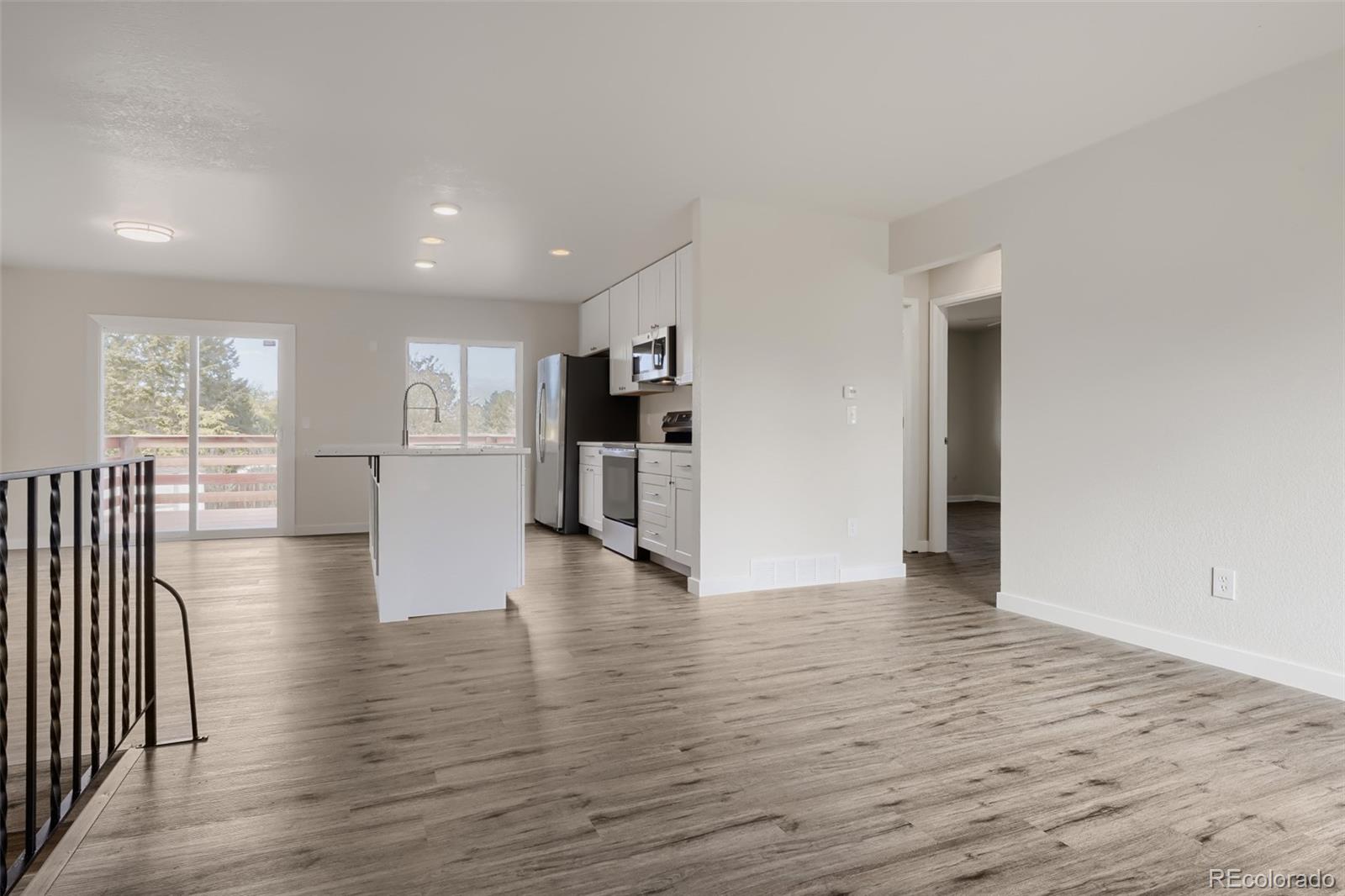 MLS Image #3 for 19227 e arizona place,aurora, Colorado