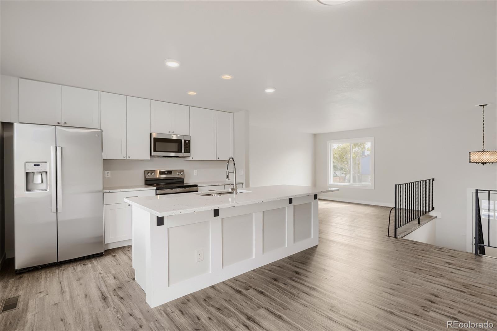 MLS Image #7 for 19227 e arizona place,aurora, Colorado
