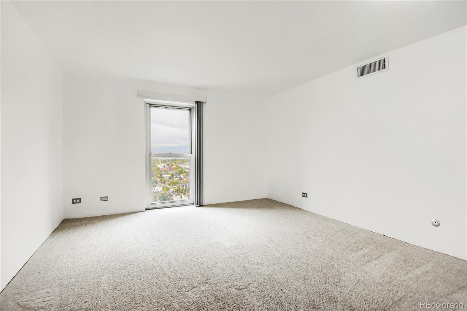 MLS Image #11 for 130 n pearl street,denver, Colorado