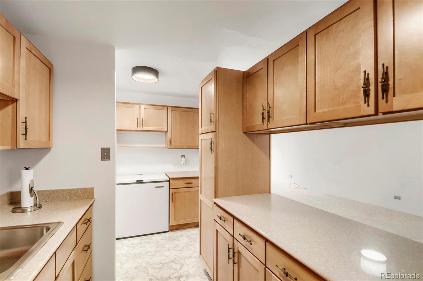 MLS Image #3 for 130 n pearl street,denver, Colorado
