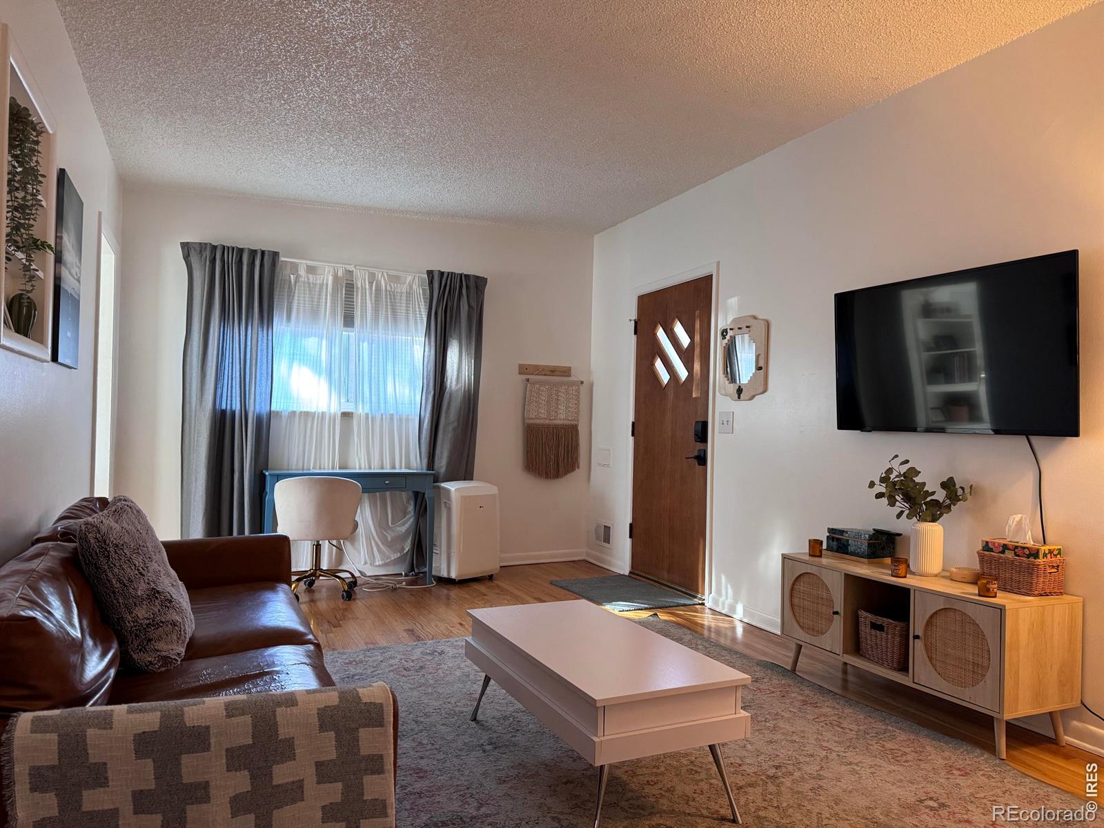 MLS Image #4 for 3540 s corona street,englewood, Colorado