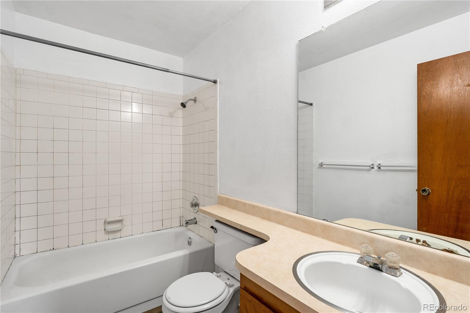 MLS Image #11 for 7870 w 87th drive a,arvada, Colorado