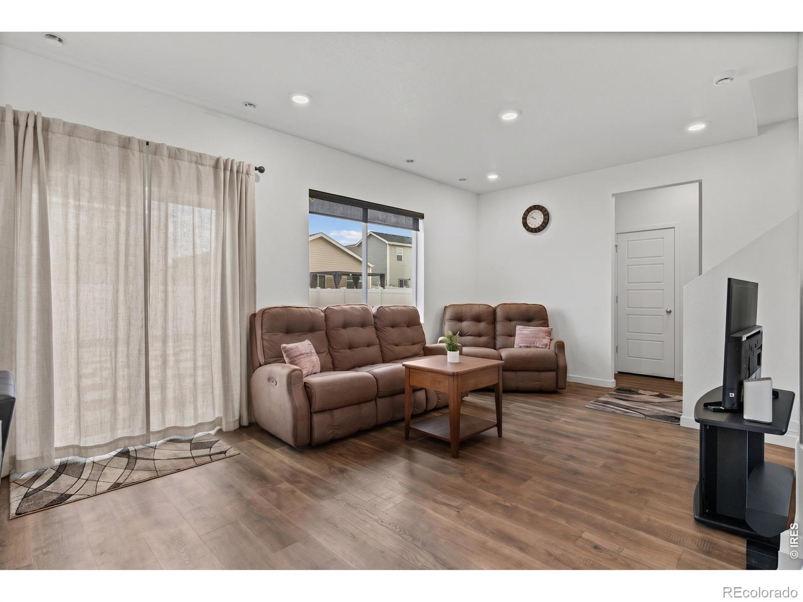 MLS Image #6 for 3821  kobuk street,evans, Colorado