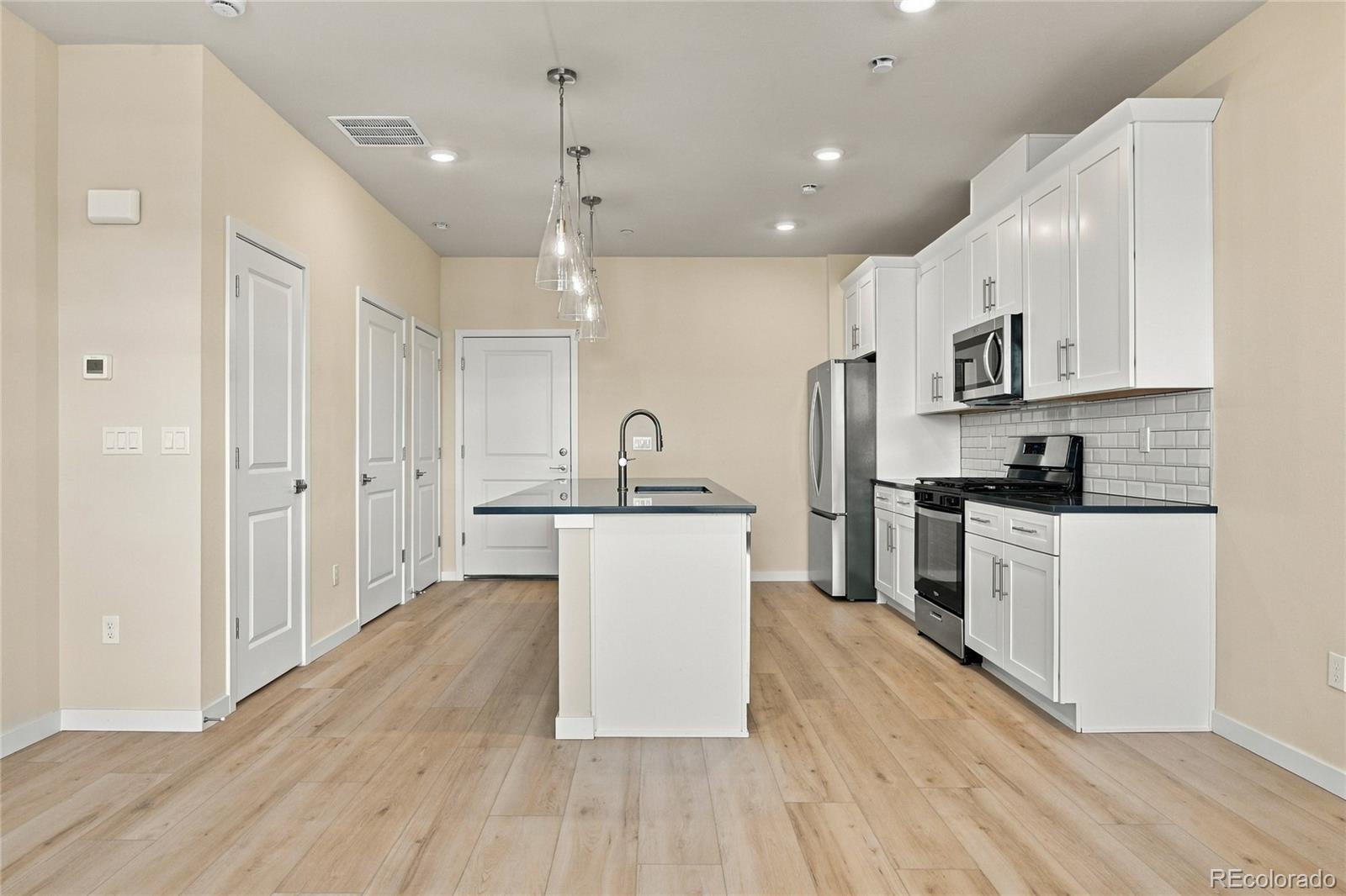 MLS Image #10 for 3370 w 87th avenue,westminster, Colorado