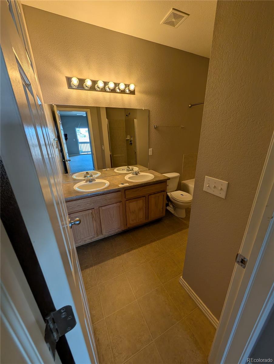 MLS Image #14 for 9463  ashbury circle 202,parker, Colorado