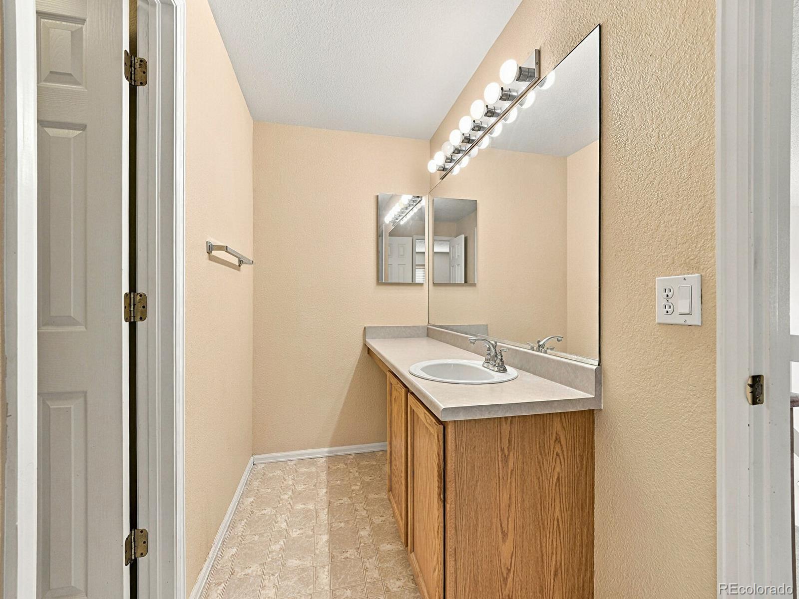 MLS Image #42 for 11059 w aqueduct drive,littleton, Colorado