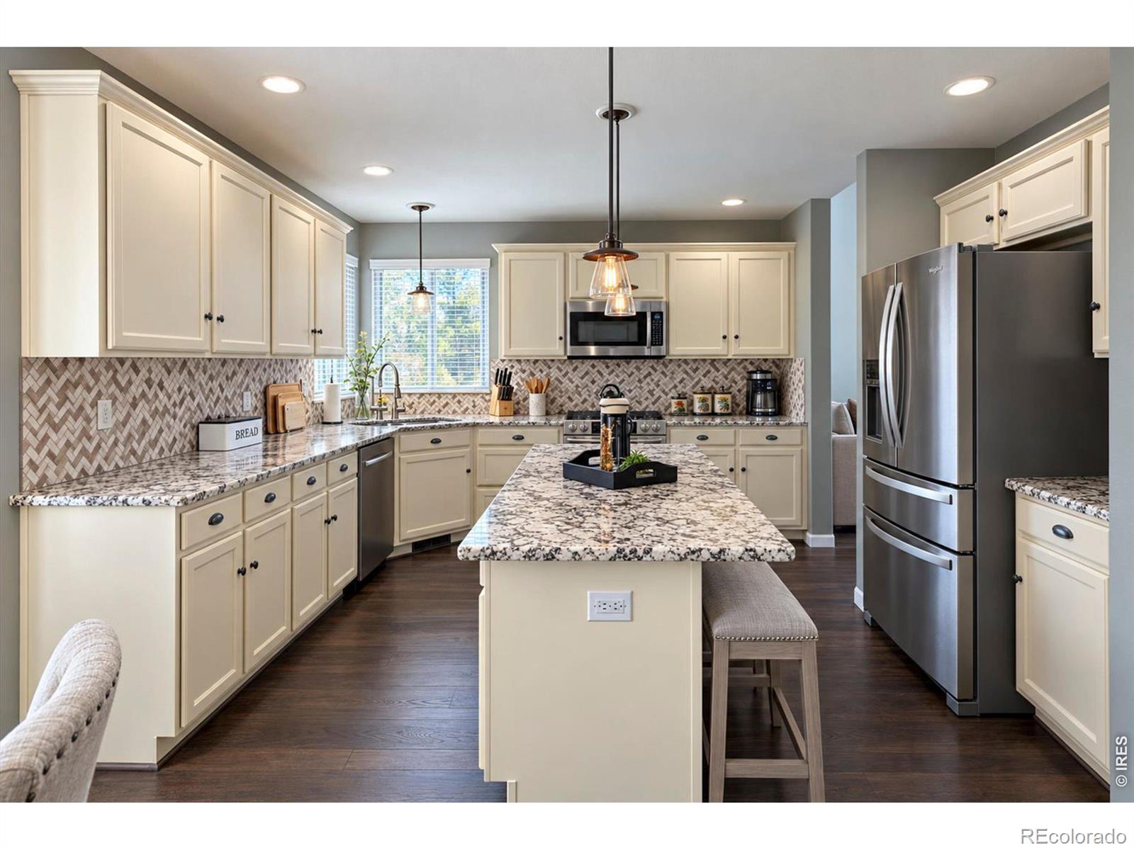 MLS Image #4 for 845  sugarmill avenue,longmont, Colorado