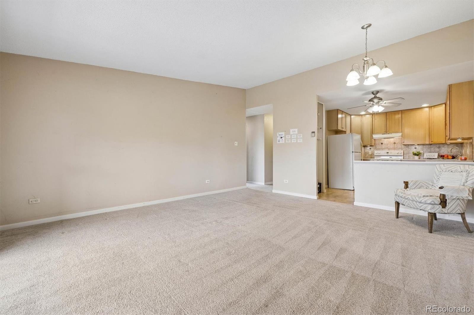MLS Image #7 for 650 s clinton street,denver, Colorado