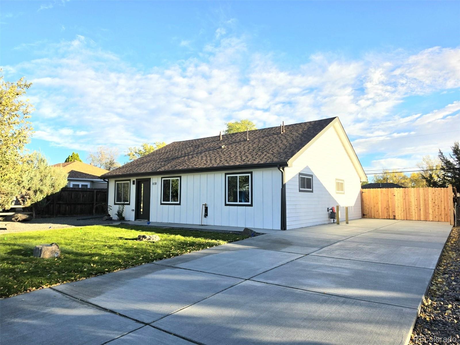 MLS Image #18 for 810  uvalda street,aurora, Colorado