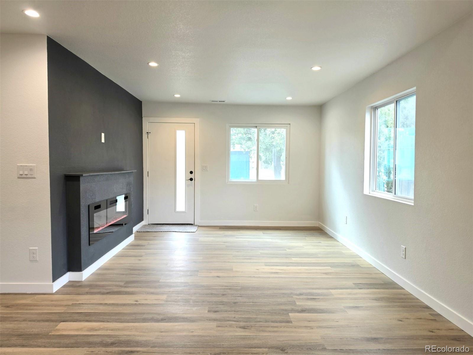 MLS Image #8 for 810  uvalda street,aurora, Colorado