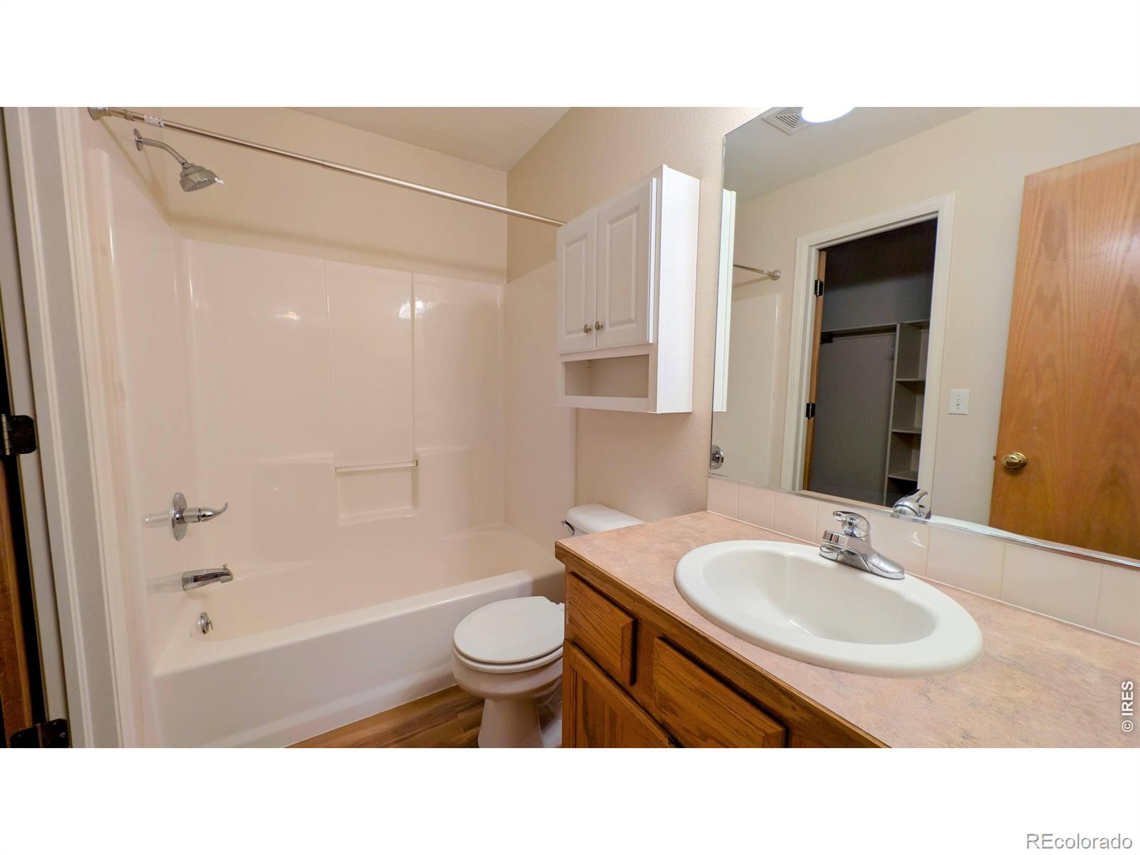 MLS Image #9 for 5119 w 16th street,greeley, Colorado