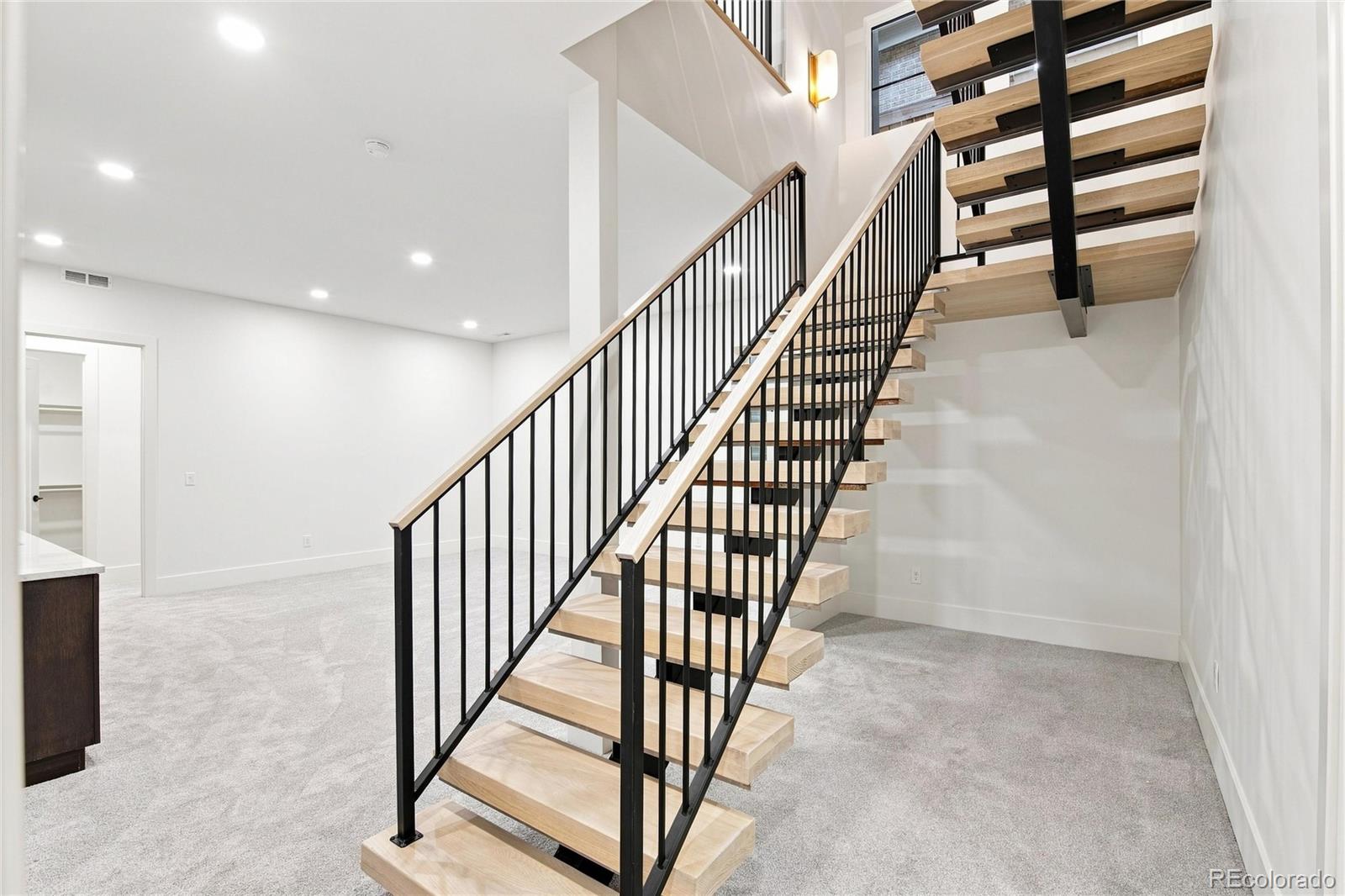 MLS Image #40 for 634 s race street,denver, Colorado