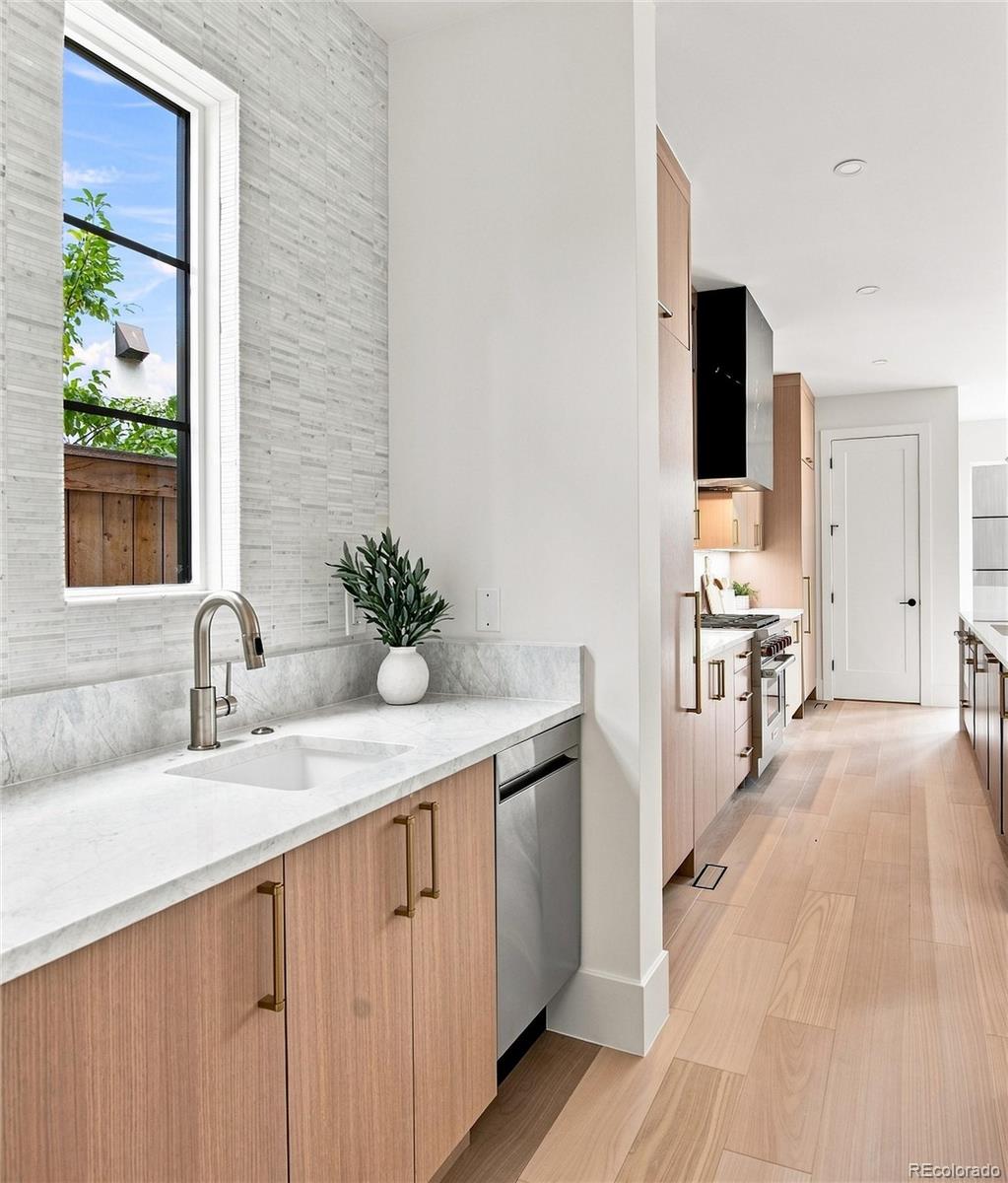 MLS Image #5 for 634 s race street,denver, Colorado