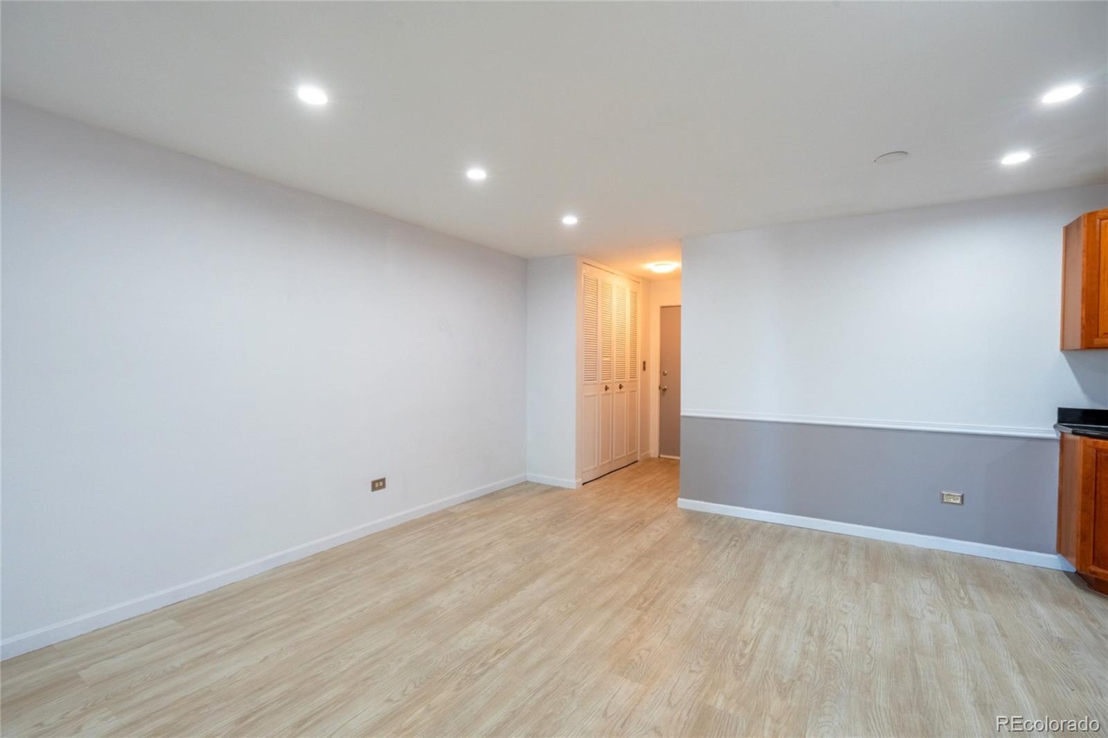 MLS Image #20 for 4600 e asbury circle,denver, Colorado
