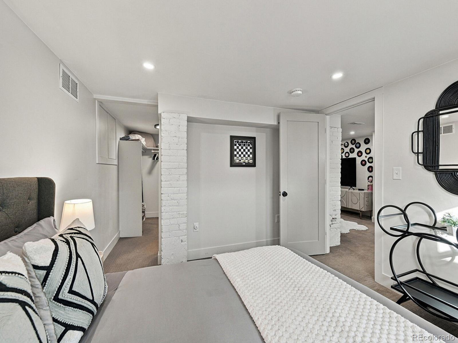 MLS Image #21 for 1402  meade street,denver, Colorado