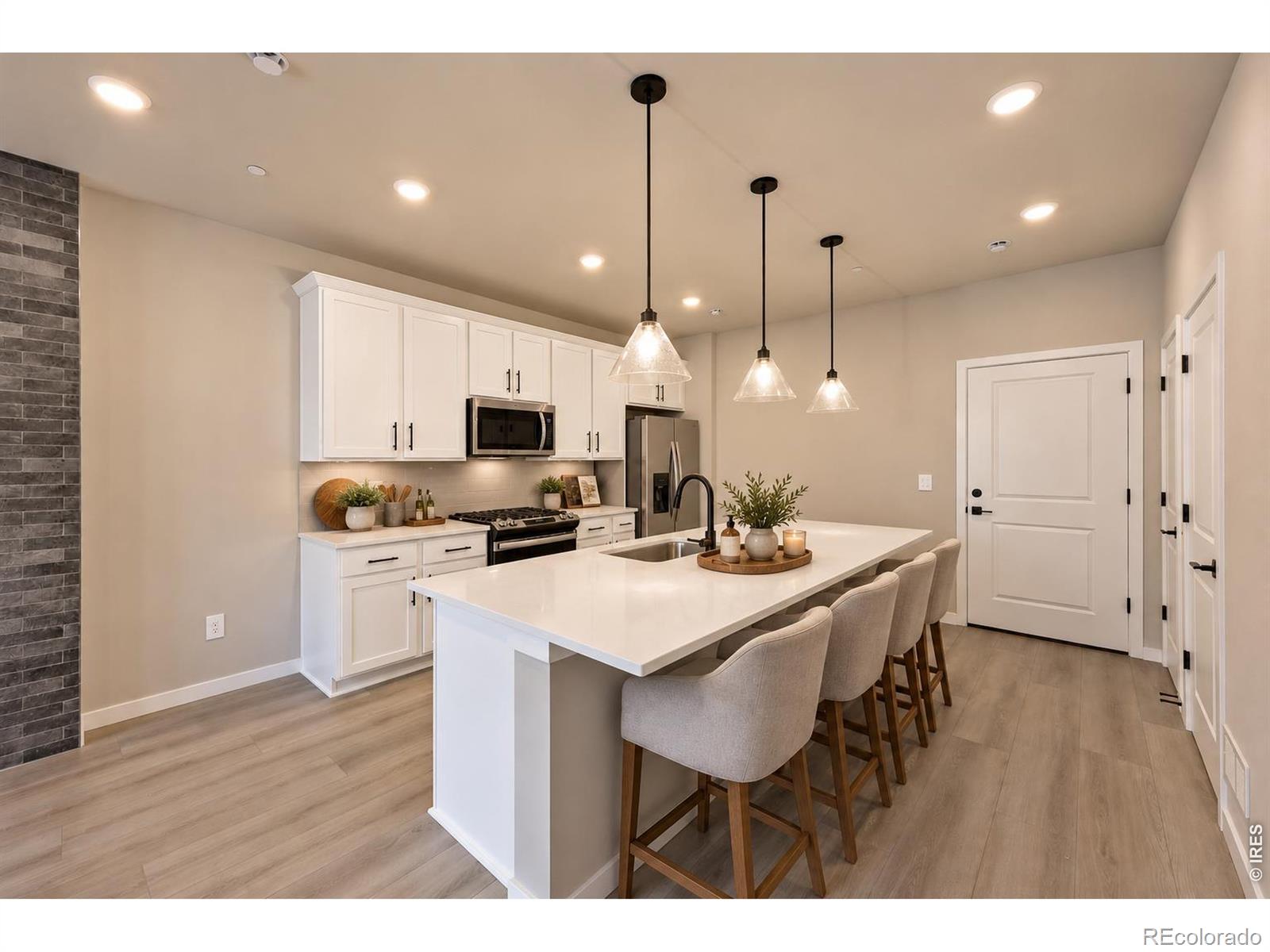 MLS Image #5 for 2833  bear springs circle,longmont, Colorado