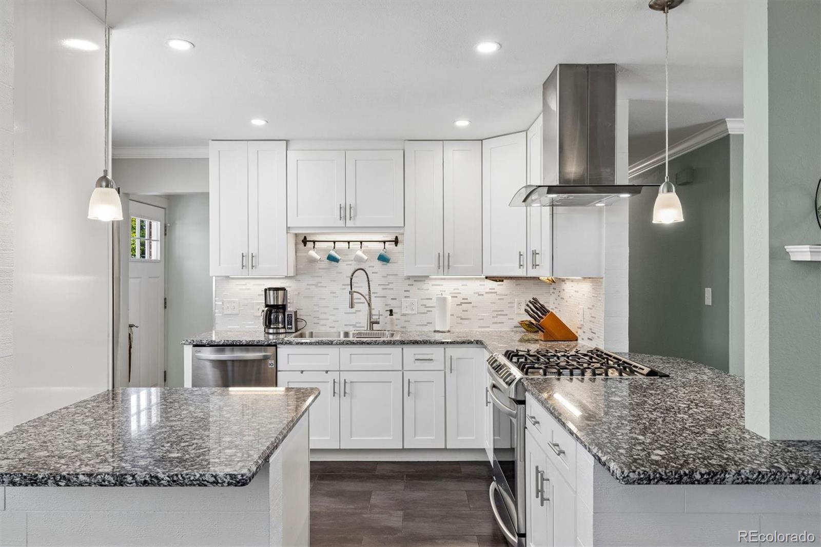 MLS Image #9 for 3250 w saratoga avenue,englewood, Colorado