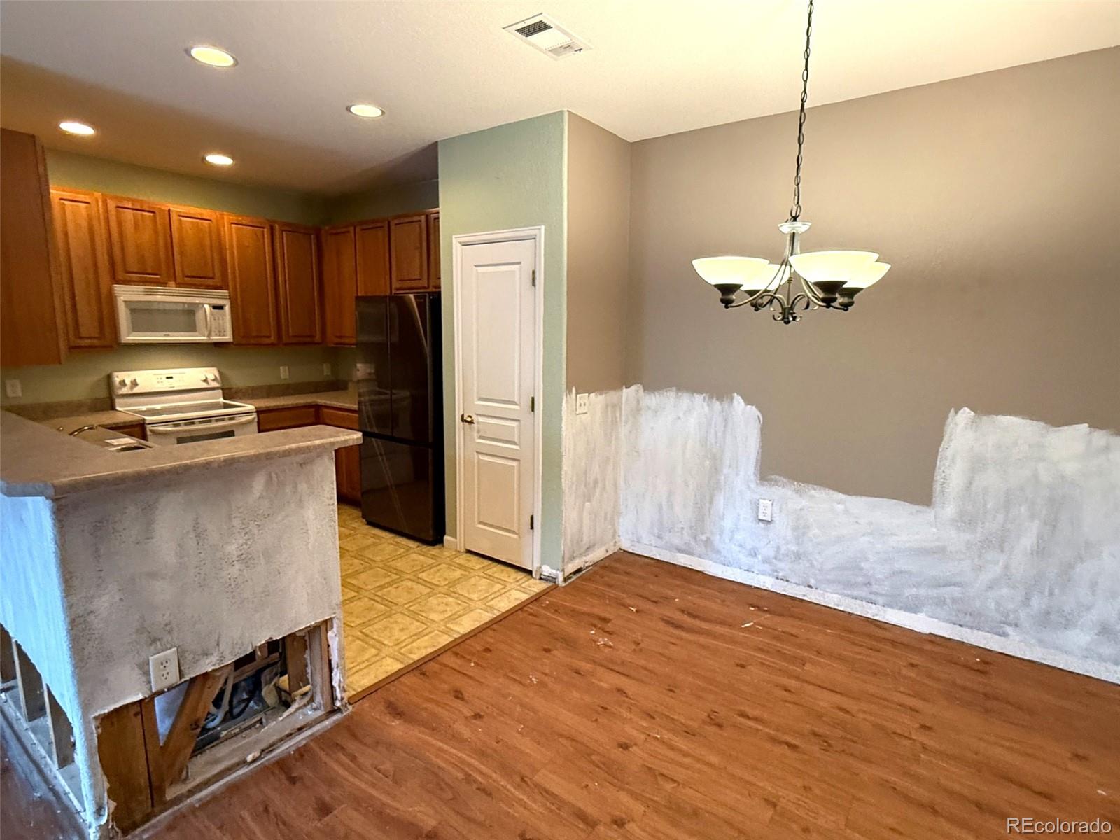 MLS Image #7 for 10487 w hampden avenue,lakewood, Colorado