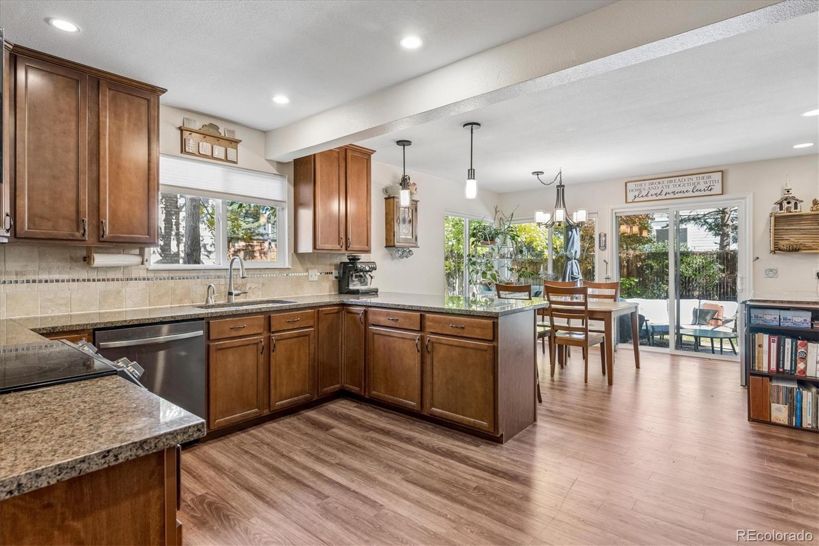 MLS Image #2 for 1384  shadow mountain drive,highlands ranch, Colorado