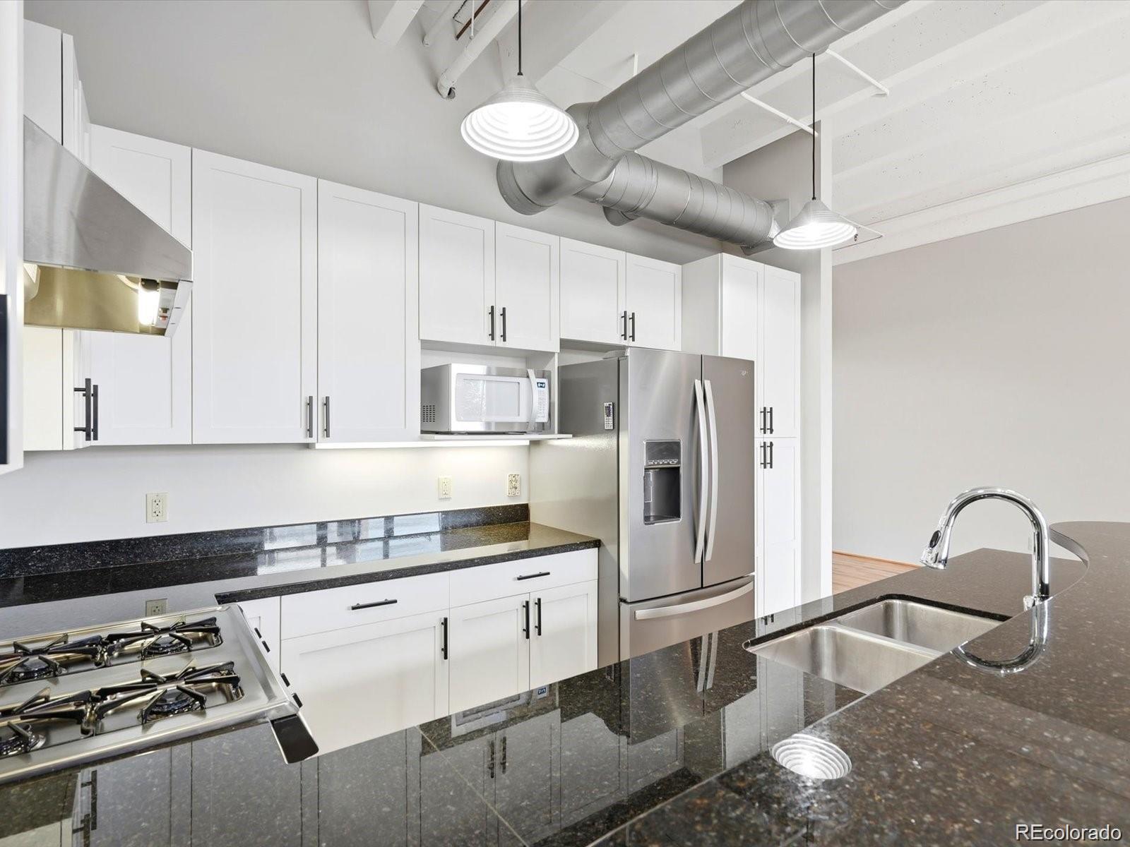 MLS Image #11 for 1800  lawrence street,denver, Colorado