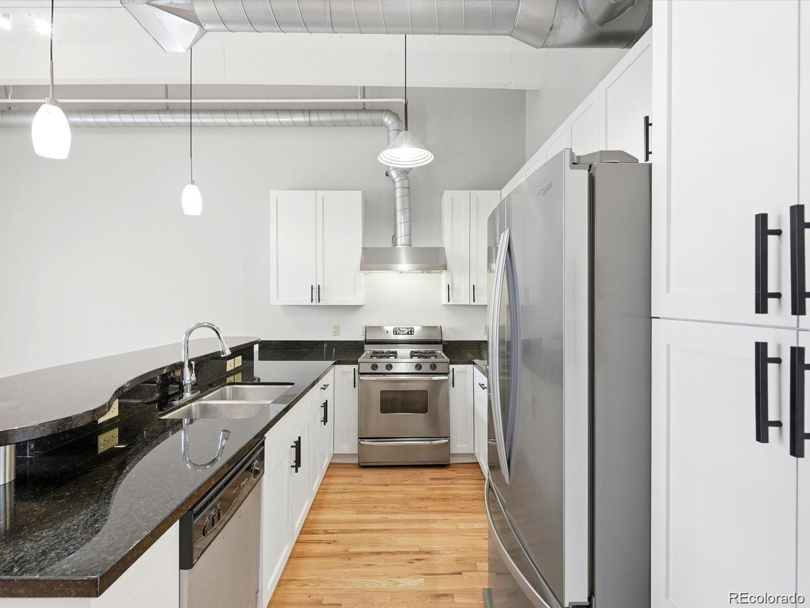 MLS Image #13 for 1800  lawrence street,denver, Colorado