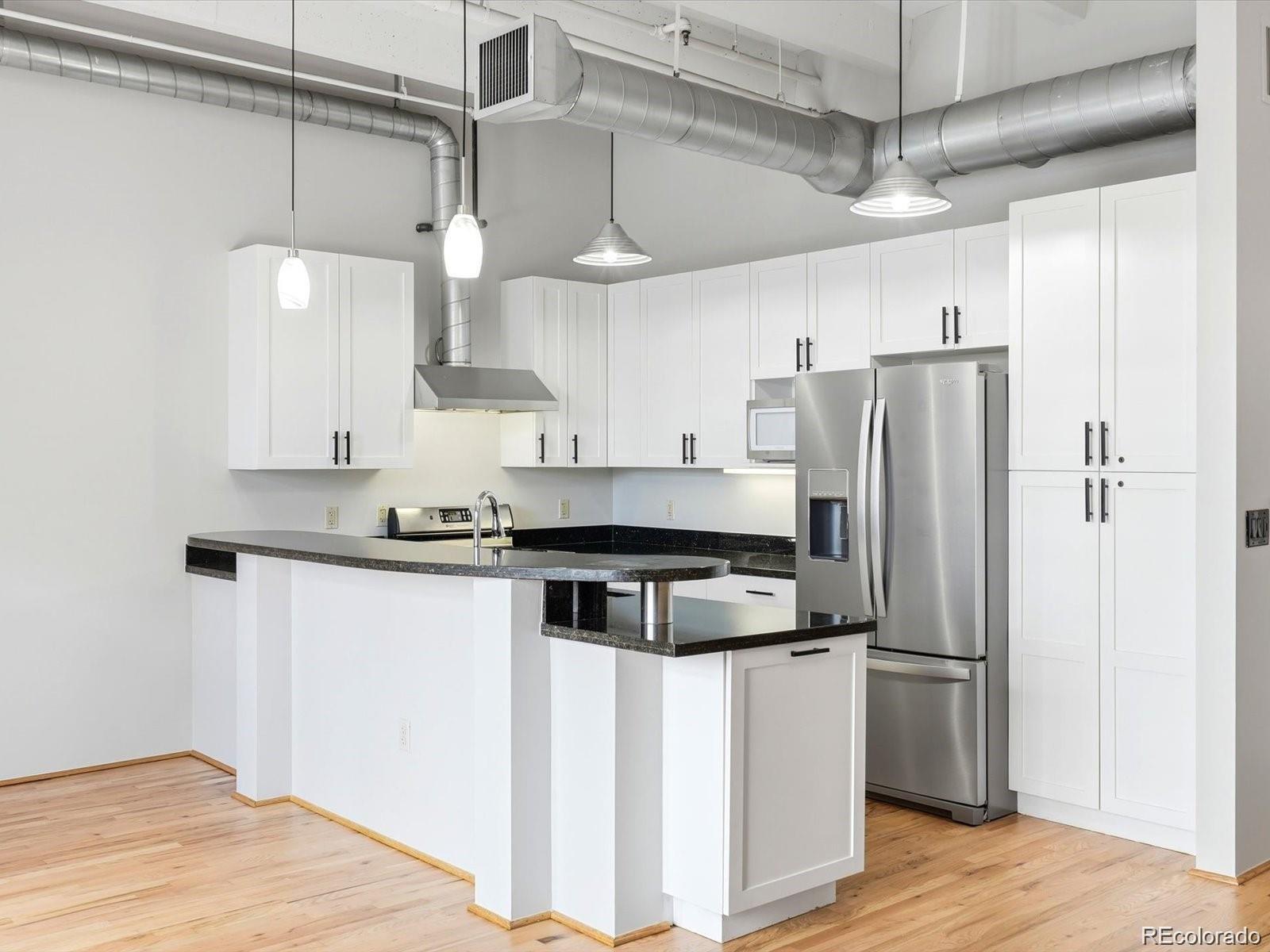 MLS Image #15 for 1800  lawrence street,denver, Colorado