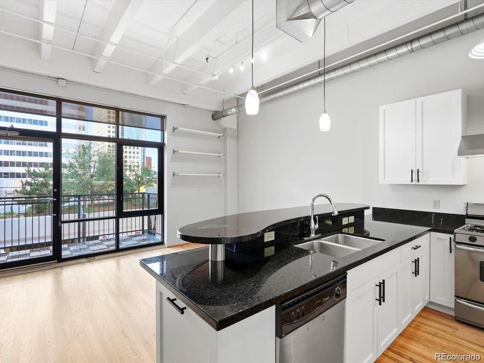 MLS Image #18 for 1800  lawrence street,denver, Colorado