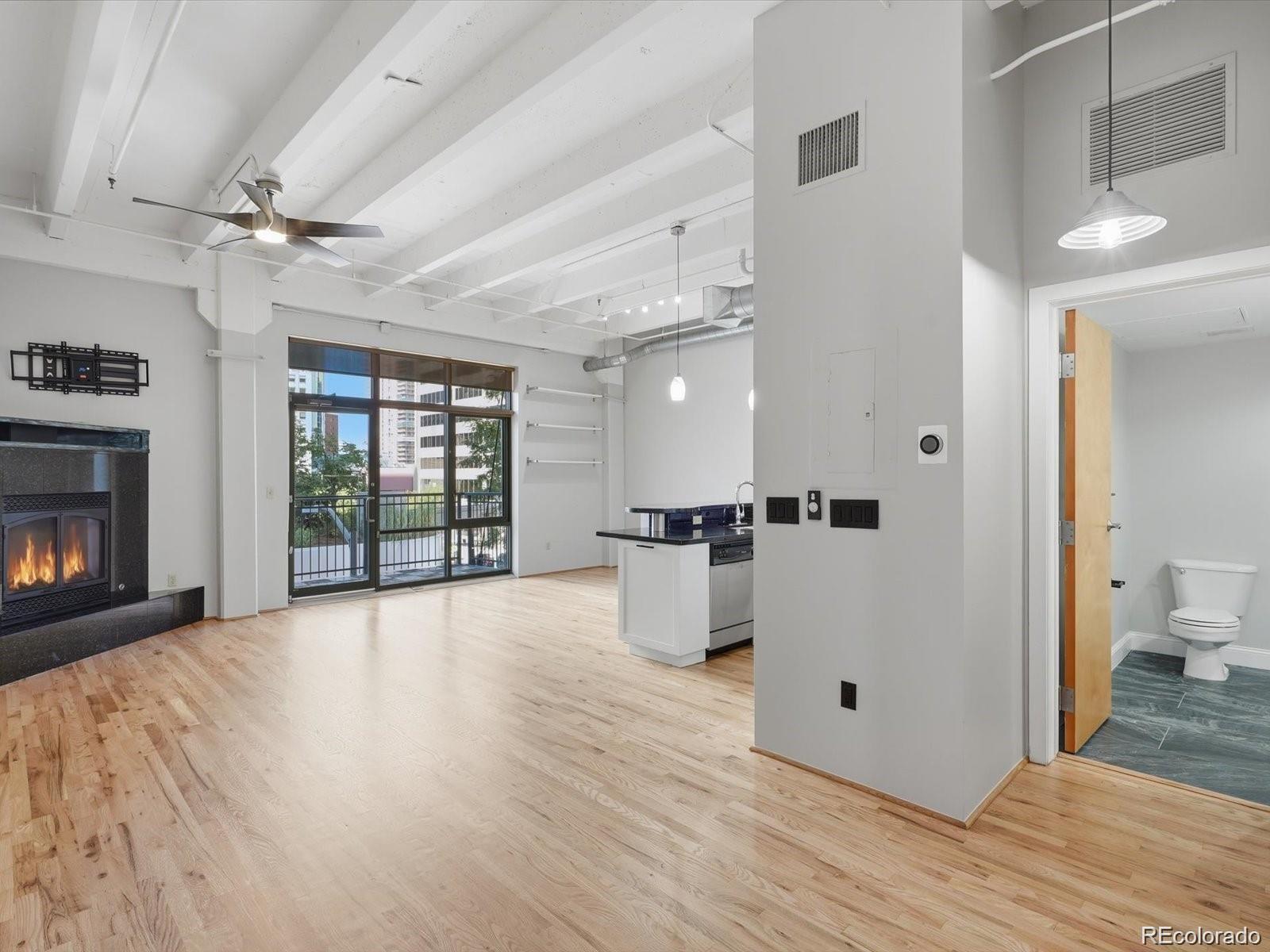 MLS Image #3 for 1800  lawrence street,denver, Colorado