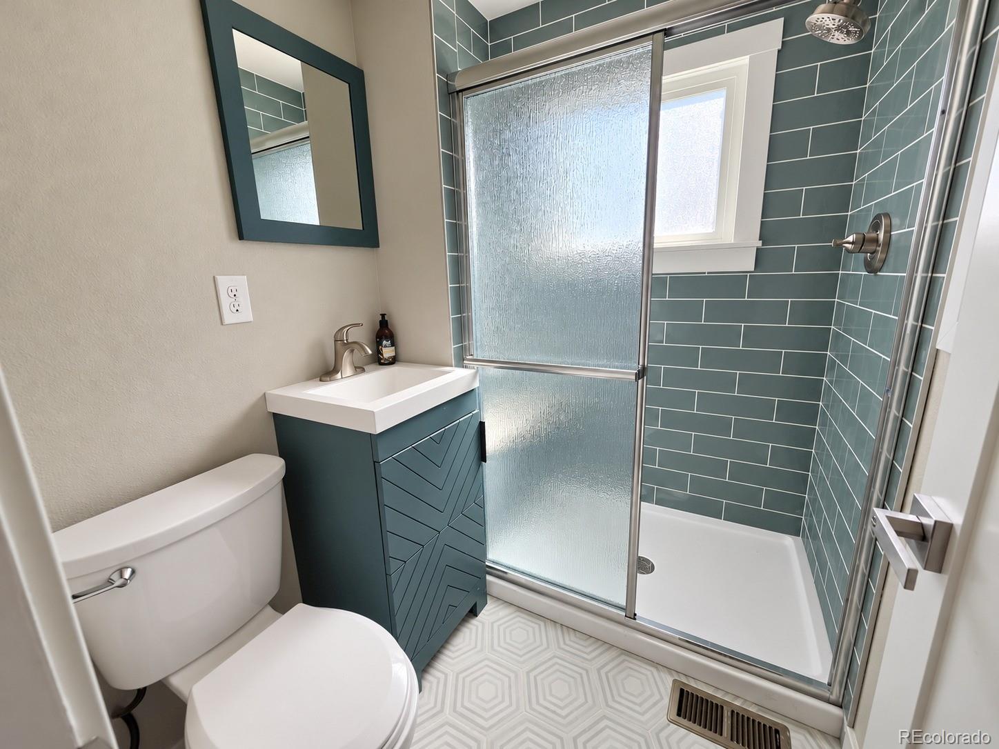 MLS Image #10 for 262 e chenango avenue,englewood, Colorado