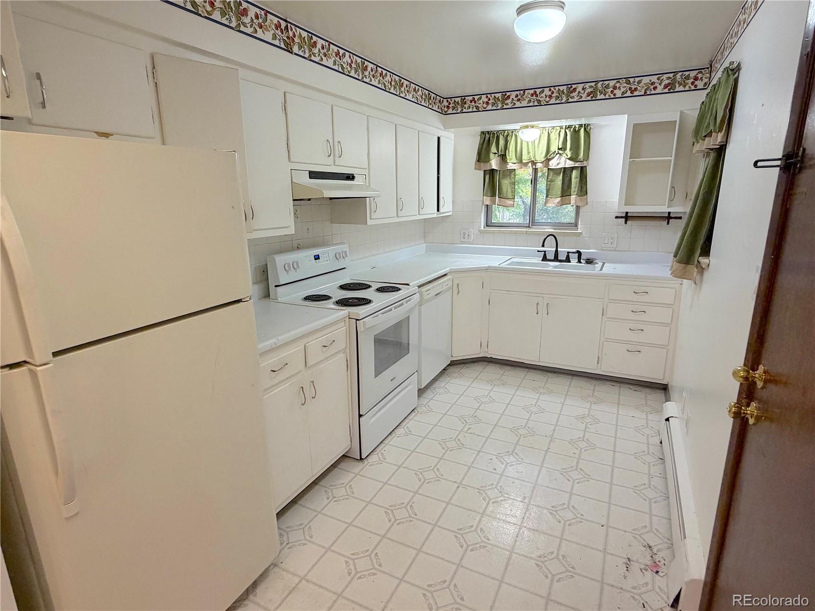 MLS Image #7 for 1950  independence street,lakewood, Colorado