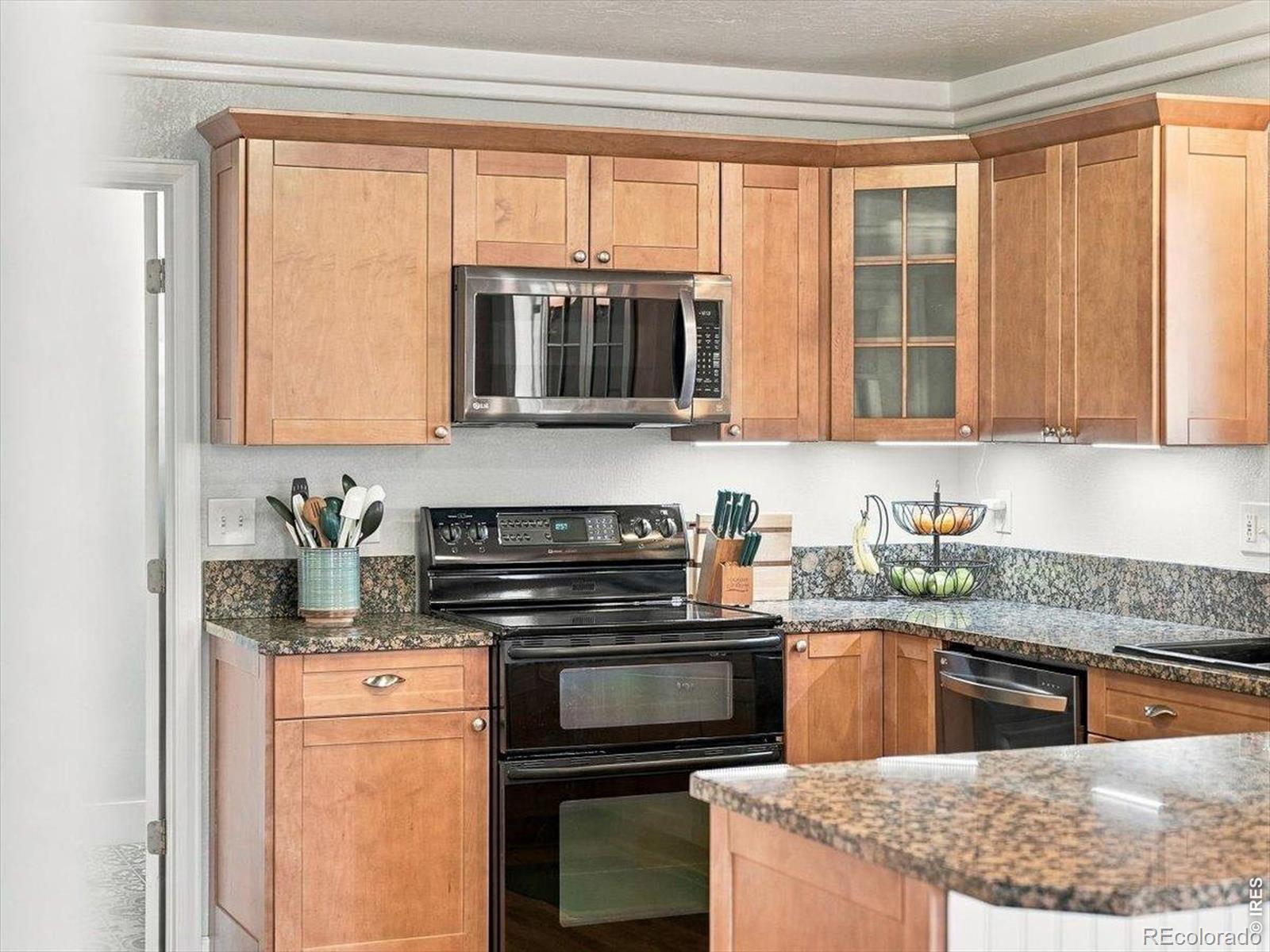 MLS Image #7 for 3010  grand view drive,greeley, Colorado