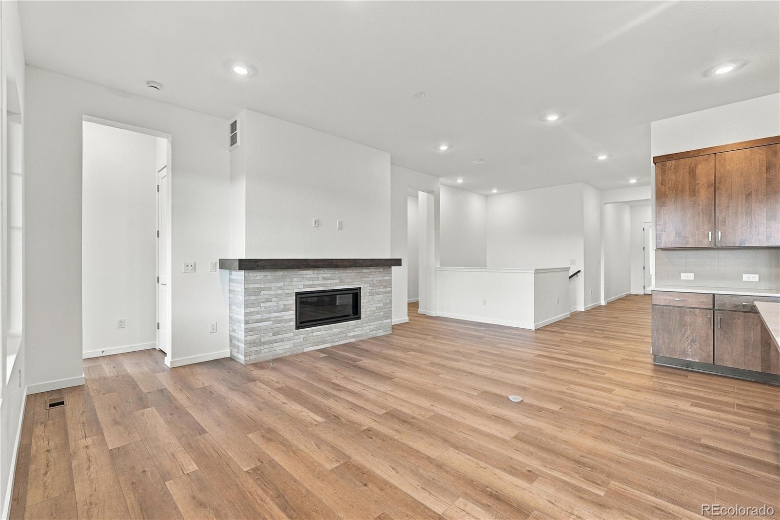 MLS Image #14 for 11087  amber light circle,littleton, Colorado