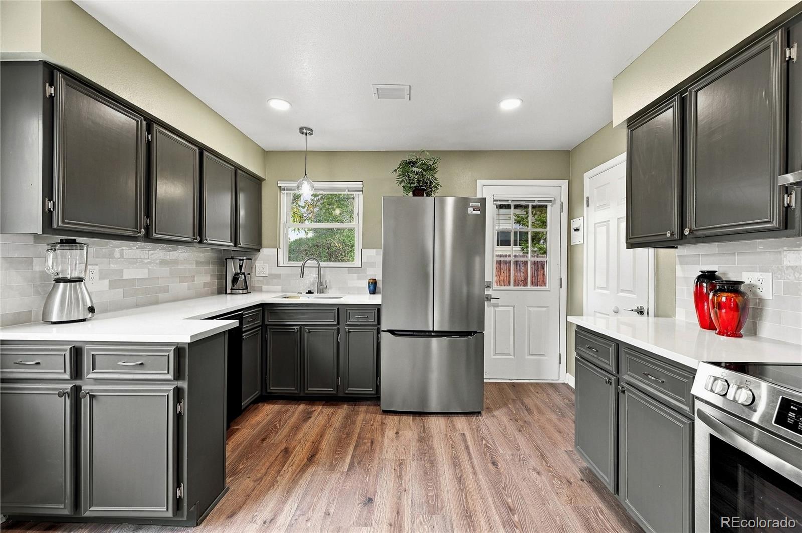 MLS Image #10 for 1676 s wolcott court,denver, Colorado