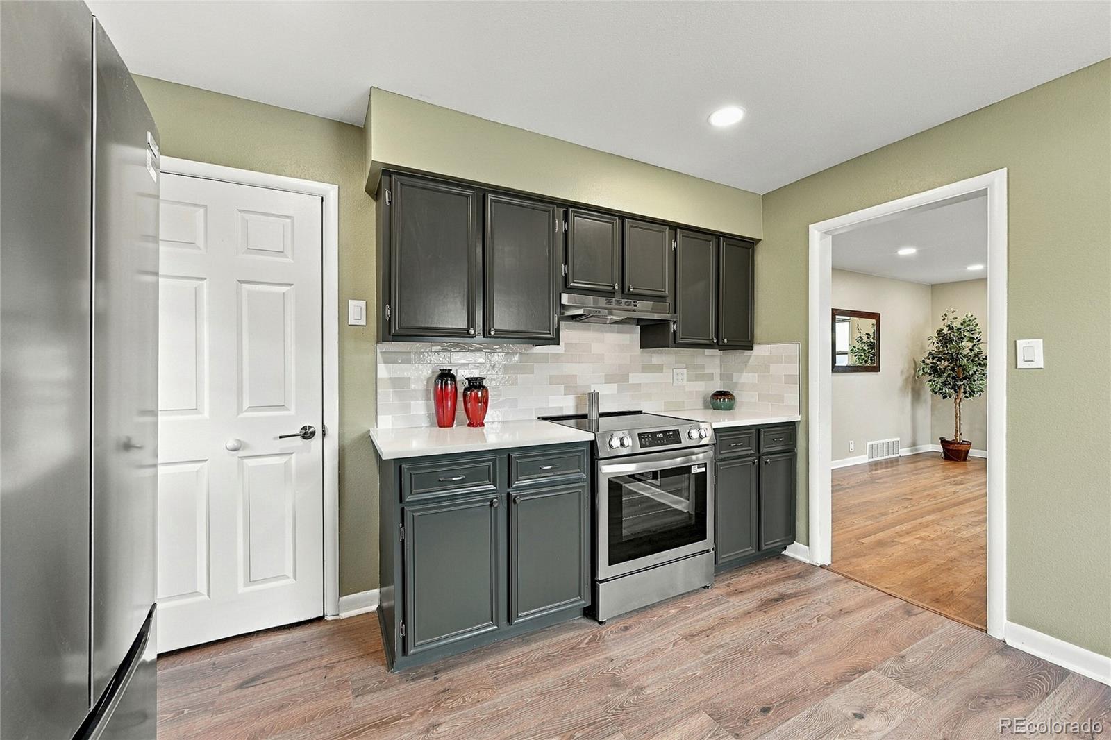 MLS Image #12 for 1676 s wolcott court,denver, Colorado