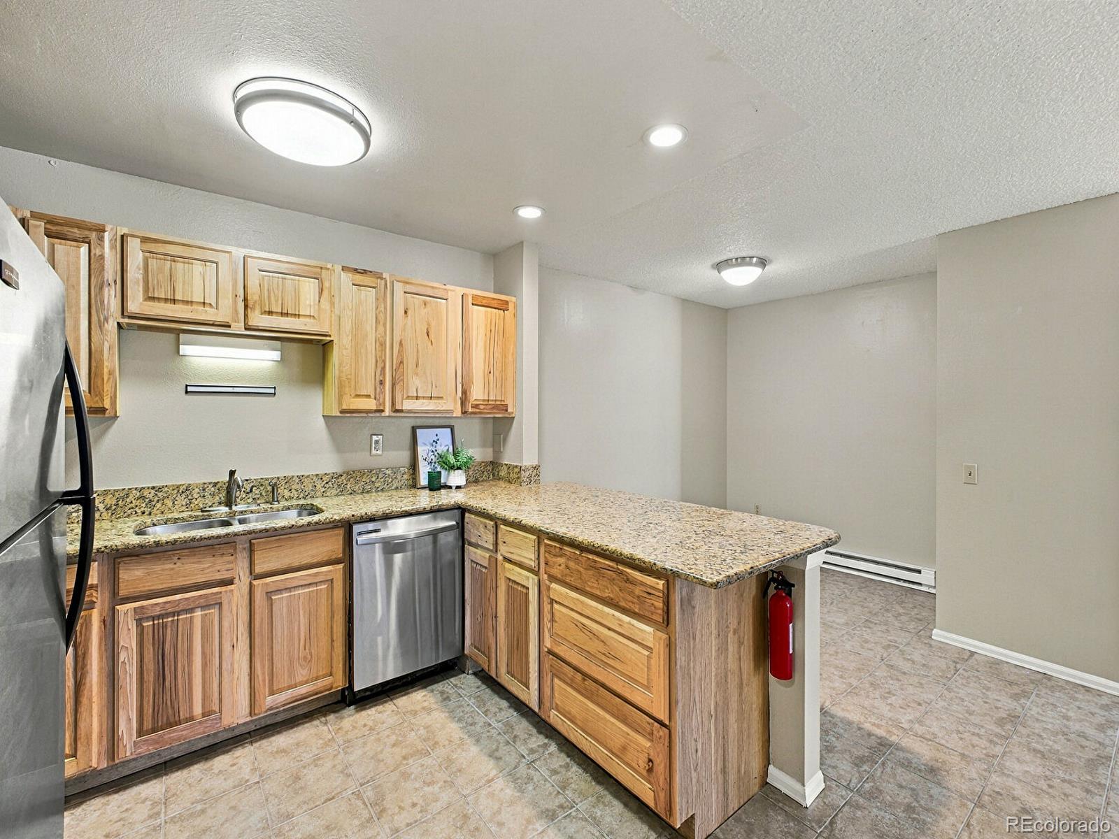 MLS Image #11 for 2280 s oswego way,aurora, Colorado