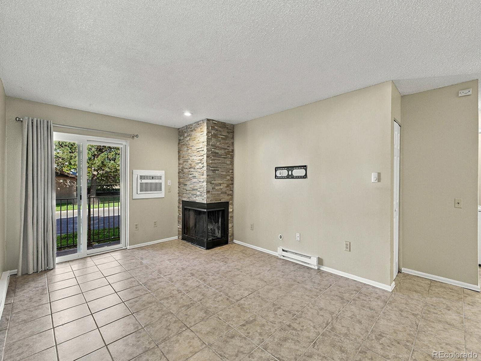 MLS Image #2 for 2280 s oswego way,aurora, Colorado