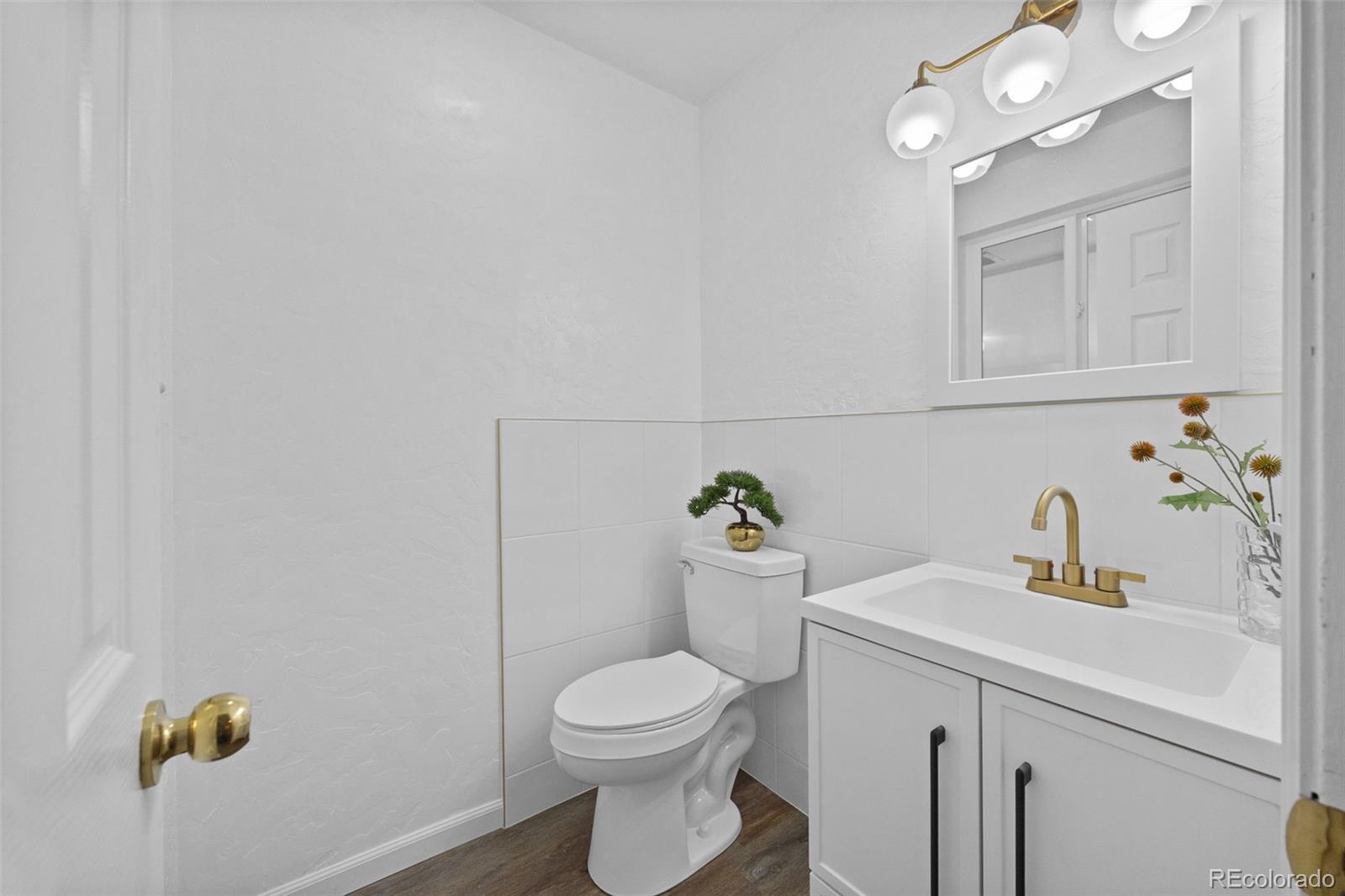 MLS Image #12 for 392 s peoria circle,aurora, Colorado