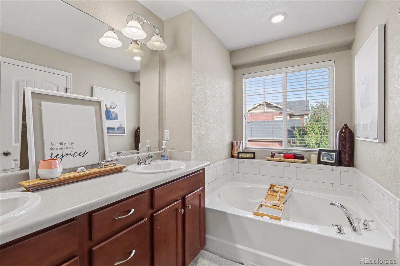 MLS Image #17 for 11229 e 25th drive,aurora, Colorado
