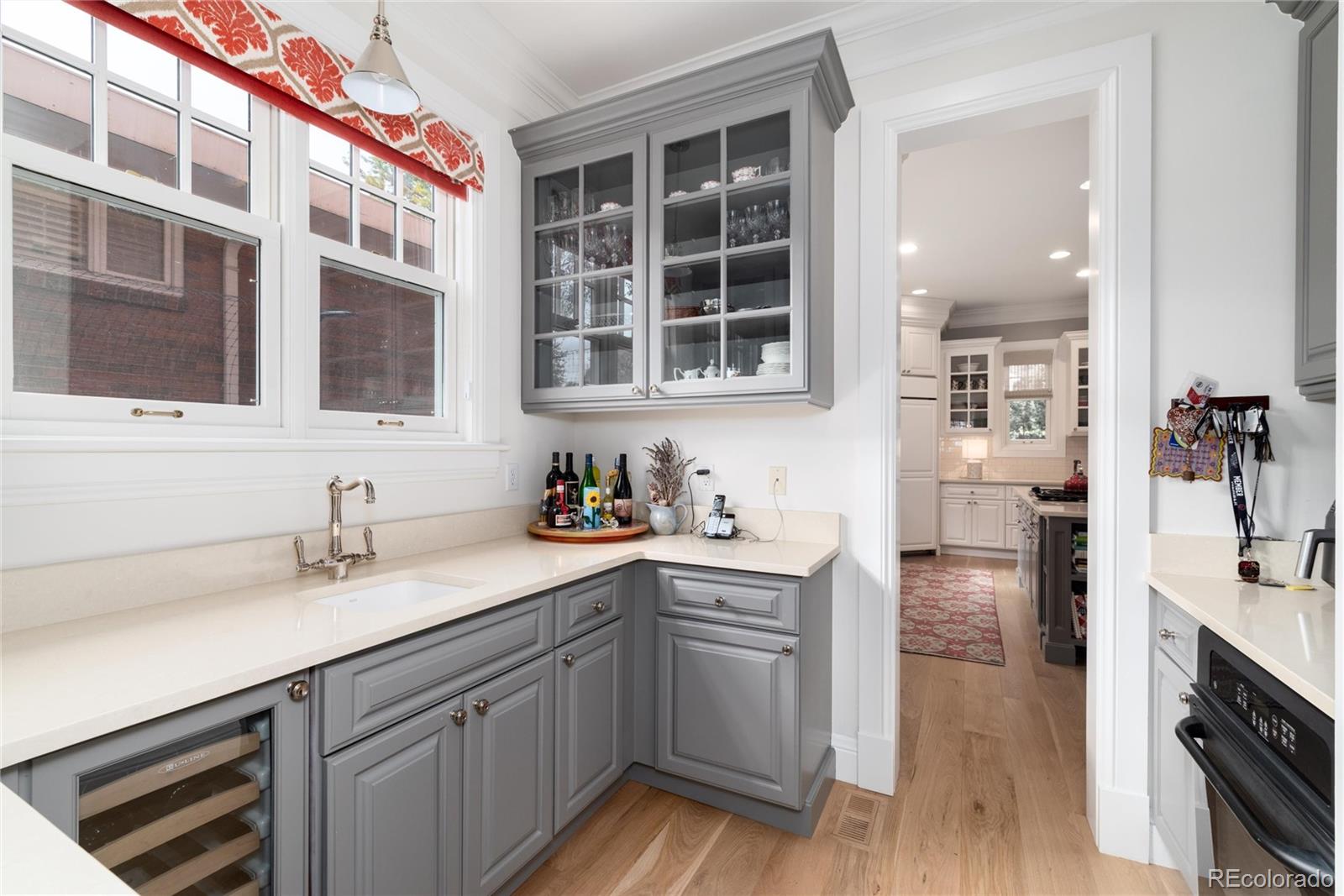 MLS Image #11 for 141  elm street,denver, Colorado