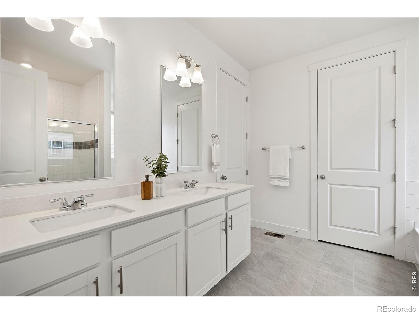 MLS Image #14 for 1842  chaffee crest drive,berthoud, Colorado